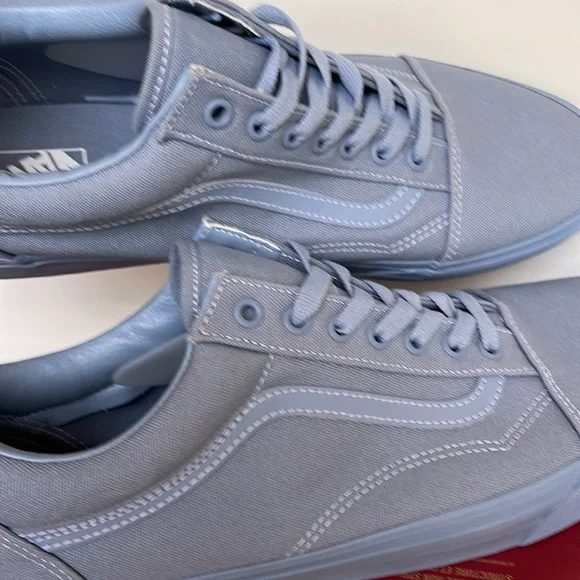 Vans WMNS Old Skool
Pastel Mono Dusty Blue
VN000CT8DSB
Sneakers - Picture 15 of 16